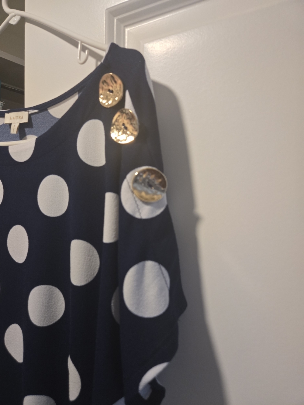 Laura Navy & White Polka Dot Short Sleeve Top with Gold Button Detail – Size 6 - Picture 3 of 3